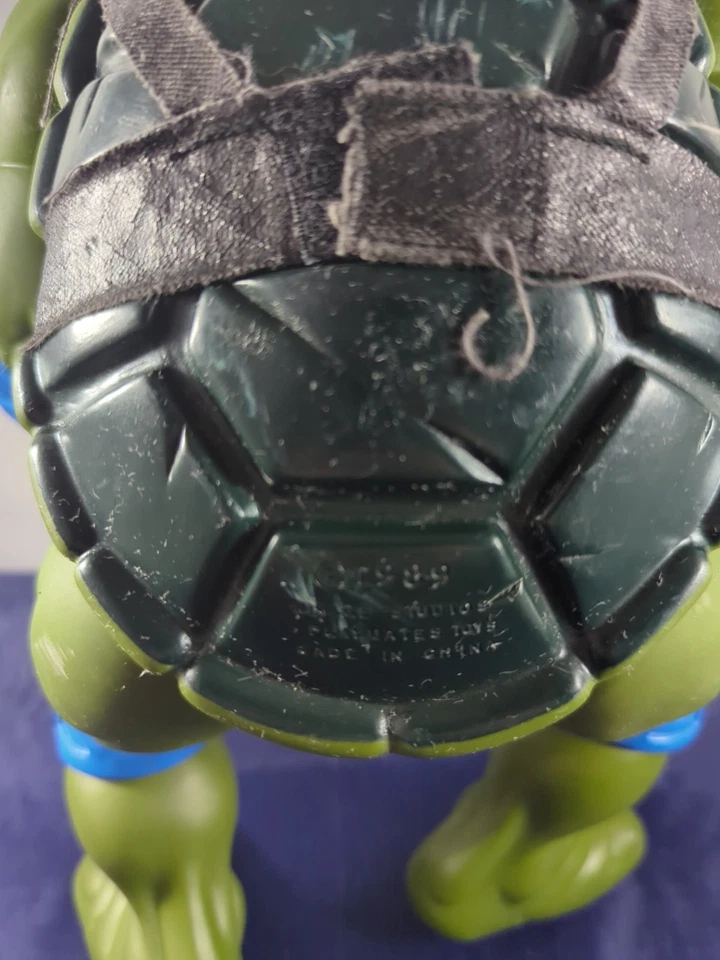 Leonardo TMNT 1989 13" Giant Mutant Ninja Turtle Mirage Studios Playmate con cinturón Foto 3 de 3
