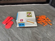 Vintage 1987 Hot Wheels Construction Site Gar...