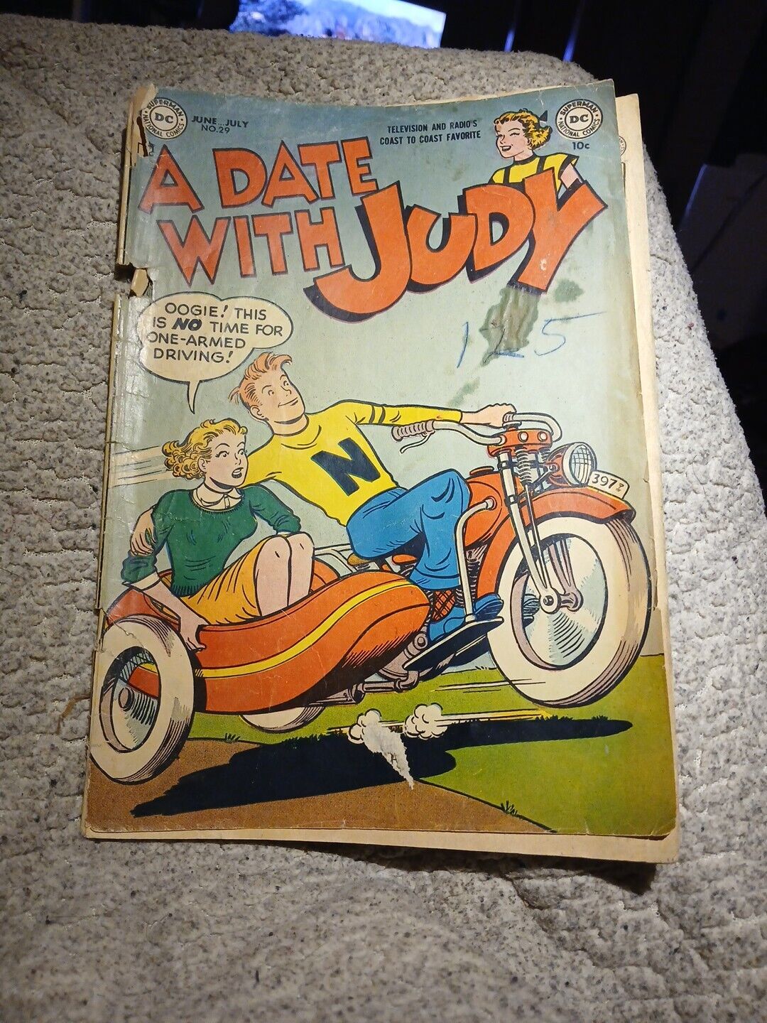 A Date With Judy #29 DC Comics 1952 Golden Age Comic! Fun Good Girl Art  Cover!