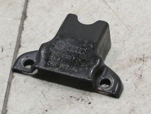 VW Golf 5 V GTI 1K Bj 2006 2,0 TFSI 147KW Blech Abdeckung am Motor  #1-522-F4