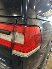 15 16 17 LINCOLN NAVIGATOR Tail Light Lamp Driver Left Passenger Right