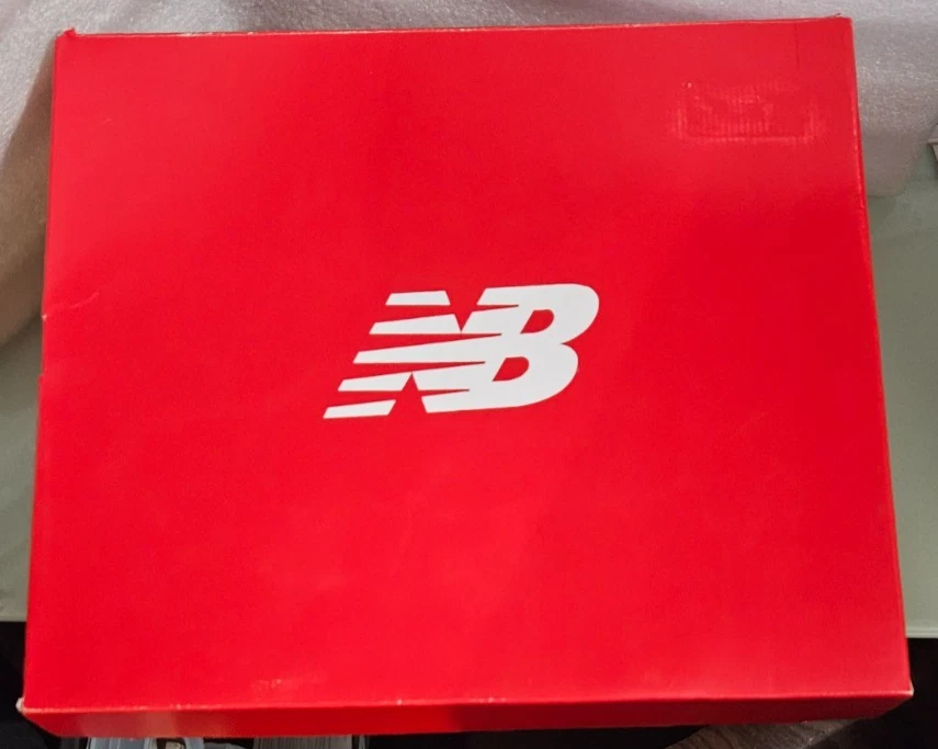 new balance men's CALIBRE WHEAT COMPOSITE TOE BOOTS size 8.5 2E NEW open box