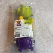 Hartz 3 unidades Dura Play Zoo globos chirridos juguetes para perros - león, rinoceronte, caimán