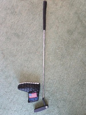 Bettinardi BB-One Black Putter, 35 Zoll, Nuewertig, Original Cover