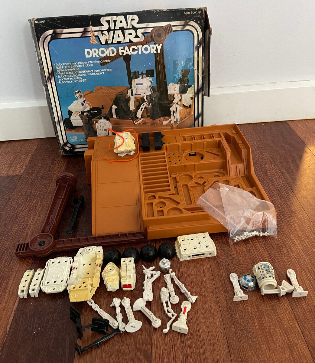 Vintage 1977 Kenner Star Wars Droid Factory with R2D2 parts W/ Box
