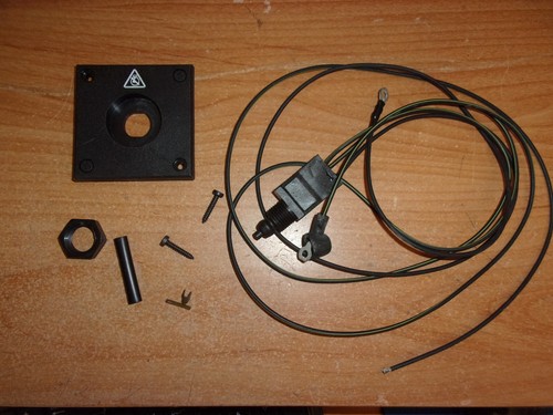 GENUINE OMC STOP SWITCH 174654 WITH MOUNTING HARDWARE 1988-2000 SQUARE COVER - Picture 4 of 4