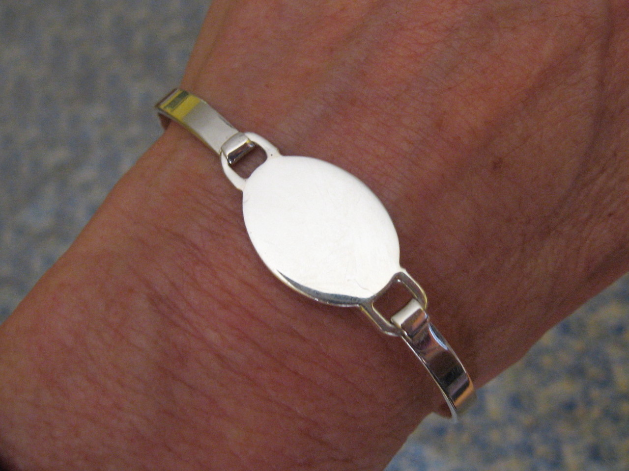 SOLID STERLING SILVER 925*ENGRAVEABLE POLISHED OV… - image 1