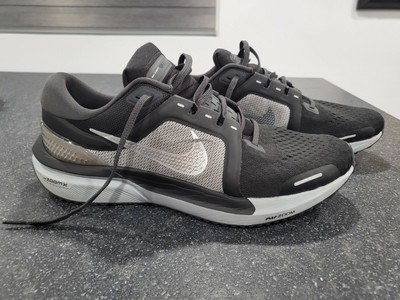 Nike Men's Air Zoom Vomero 16 Black 