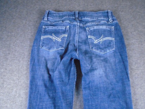 Wrangler Jeans Womens 30 Blue Retro Boot Cut Western Cowgirl Rancher Rodeo Faded - Picture 11 of 13