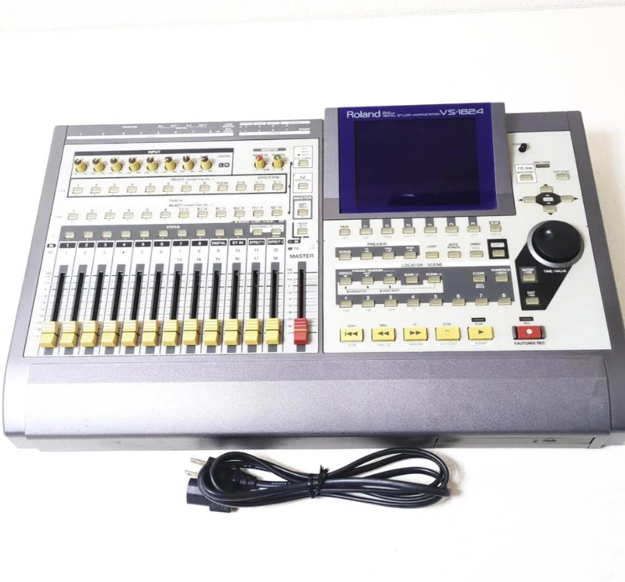 Roland VS-1824CD DIGITAL STUDIO WORKSTATION 24-bit 18-track AC100V 50/60Hz 36W - Image 2 of 4