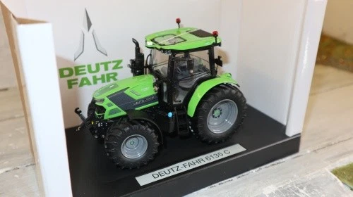 WEISE -TOYS Weise Toys 1083 in 1:32, Deutz-Fahr 6135C , NEU in OVP