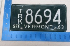 Vermont License Plate Tag VT 1963 63 Truck Trk # 8694 Green Mountains