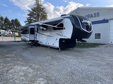 2026 Jayco North Point 377RLBH