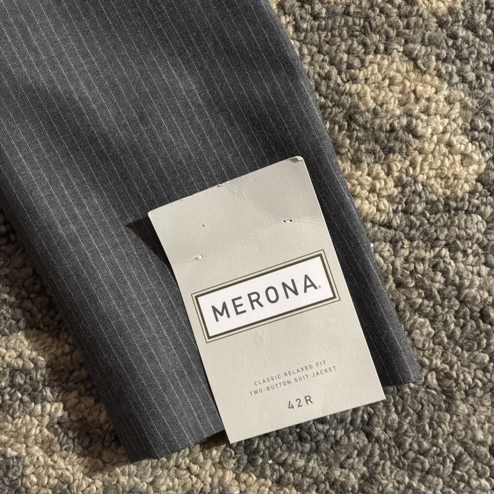 Merona Men's Gray Pinstripe 2-Button Relaxed Fit Single-Breasted Suit Jacket 42R