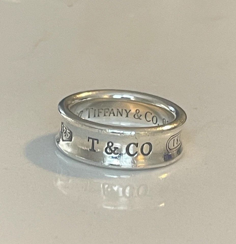 Anillo Tiffany 1837® en plata de ley, mediano - edición vintage 1997, talla 5,5 Foto 4 de 4