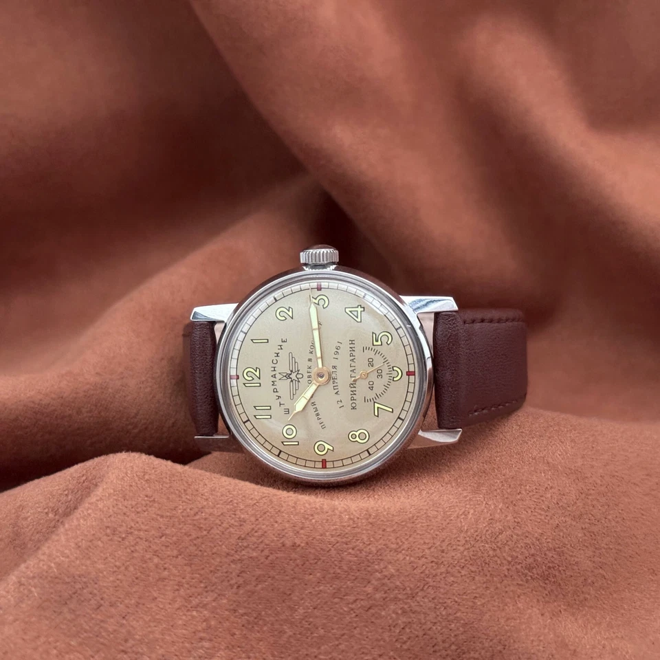 Soviet Vintage WristWatch Pobeda Sturmanskie Yuri Gagarin Mechanical Watch USSR - Image 4 of 4