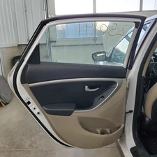 ELANTRA   2014 Door Trim Panel Rear 1074141