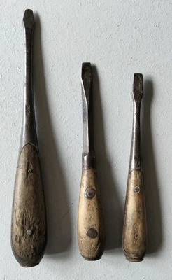 COLLECTION OUTILS ANCIENS LOT DE 3 ANCIENS TOURNEVIS U.S VINTAGE SCREWDRIVER - Photo 1/4