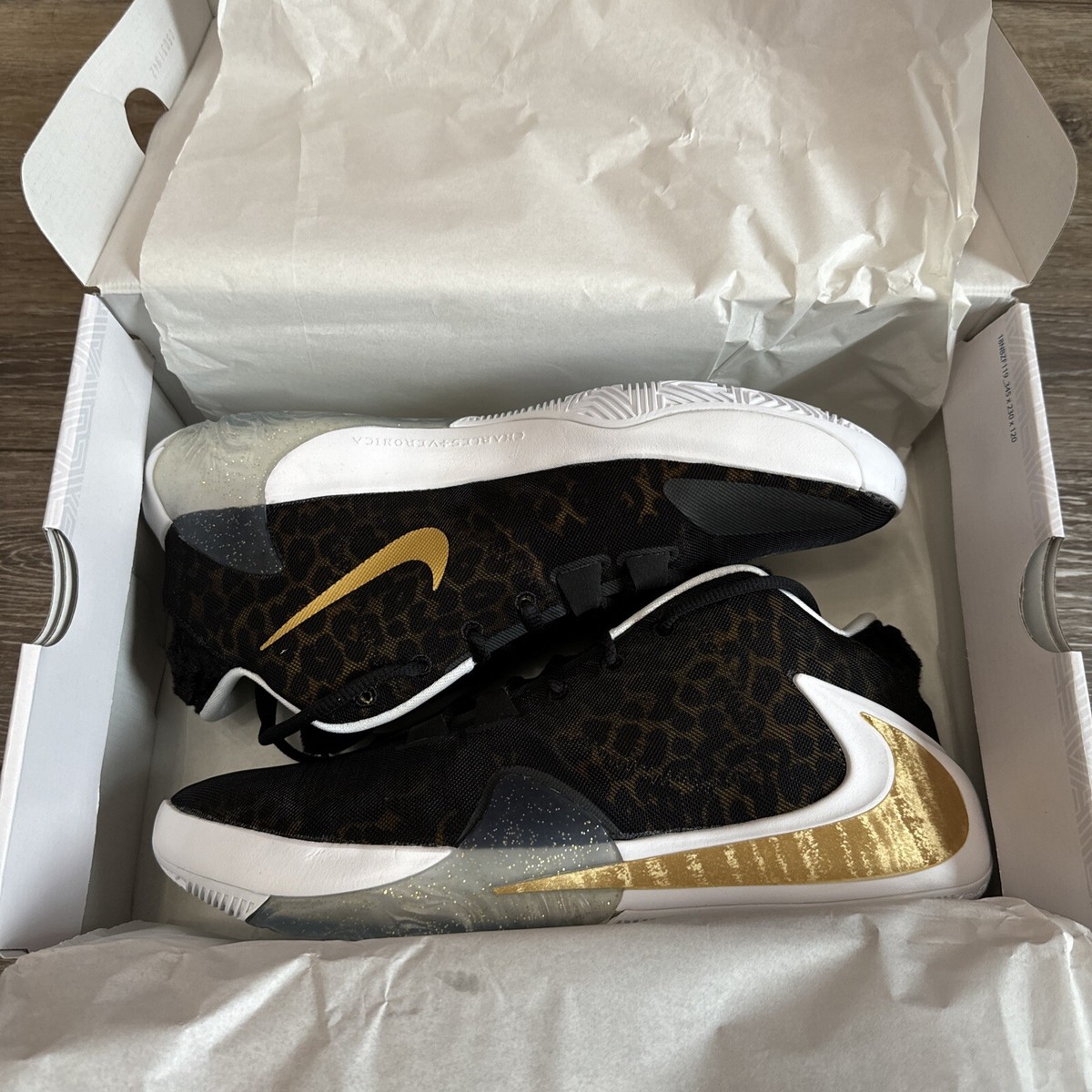 DS Size 10.5 - Giannis Antetokounmpo Nike Zoom Freak 1 x