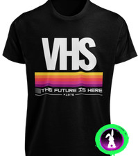 Retro VHS T-SHIRT Video Cassette Tape VCR 70s 80s 90s Graphic Tech Logo GIFT TEE