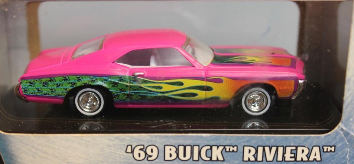 【未開封】Hot Wheels '69 BUICK RIVIERA Mattel 1:64 100% Hot Wheels '69 Buick Riviera Original Box with