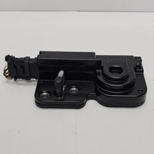 2008 -2010 Porsche Cayenne VW Touareg Liftgate Latch Lock Actuator