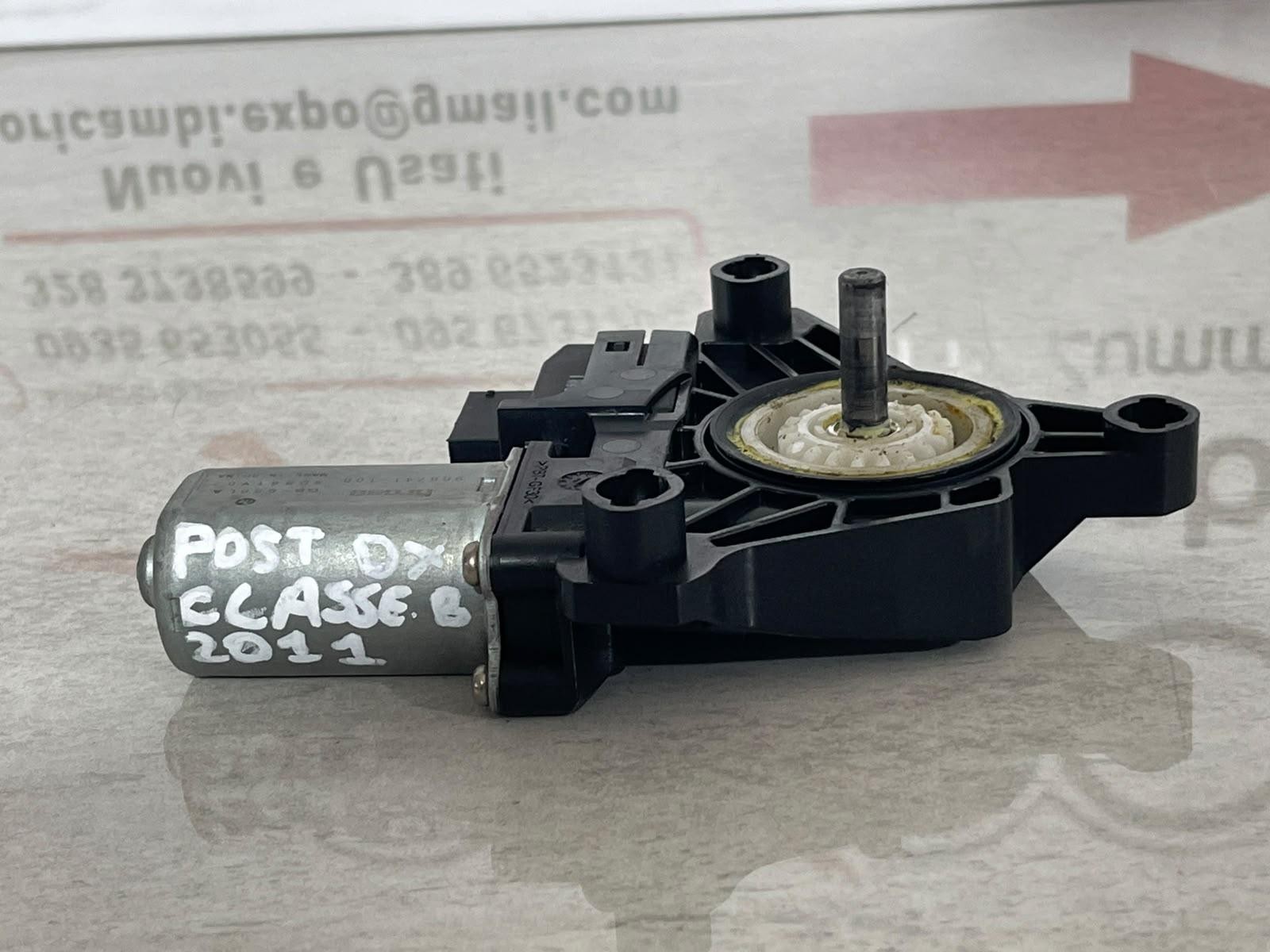 MOTORINO ALZAVETRO POSTERIORE DESTRO DX PER MERCEDES Classe B (W242) 968741-100