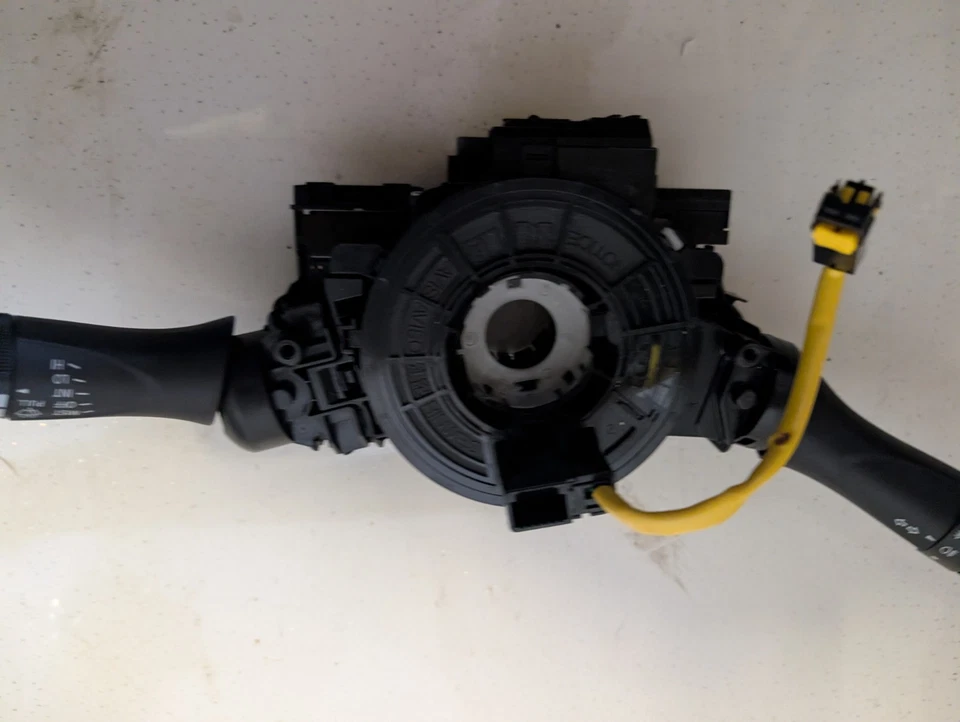 2017 SUZUKI SWIFT MK4 COMBINATION SWITCH INDICATOR WIPER STALKS 37480-74P21 - Image 4 of 4