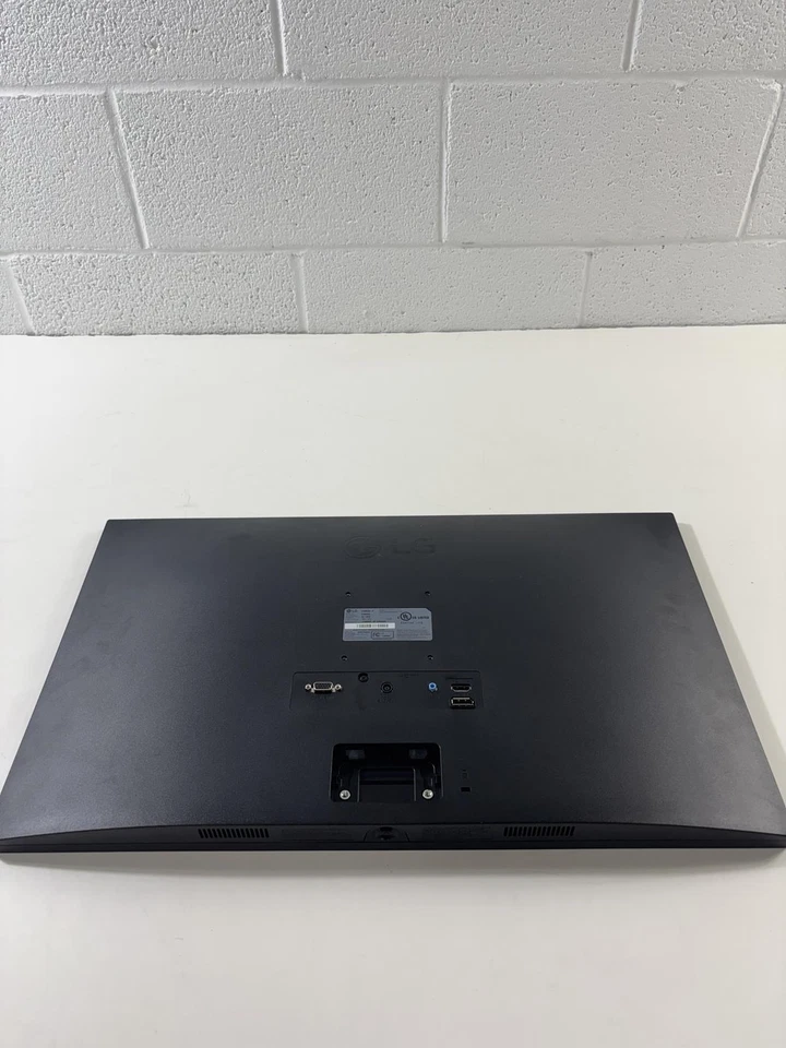 LG FHD 27-Inch Computer Monitor 27MP60G-B, IPS with AMD FreeSync - READ!!! - Image 3 of 4