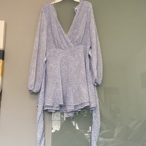 Japna  Long Sleeve Romper size Large Fits like a size 6