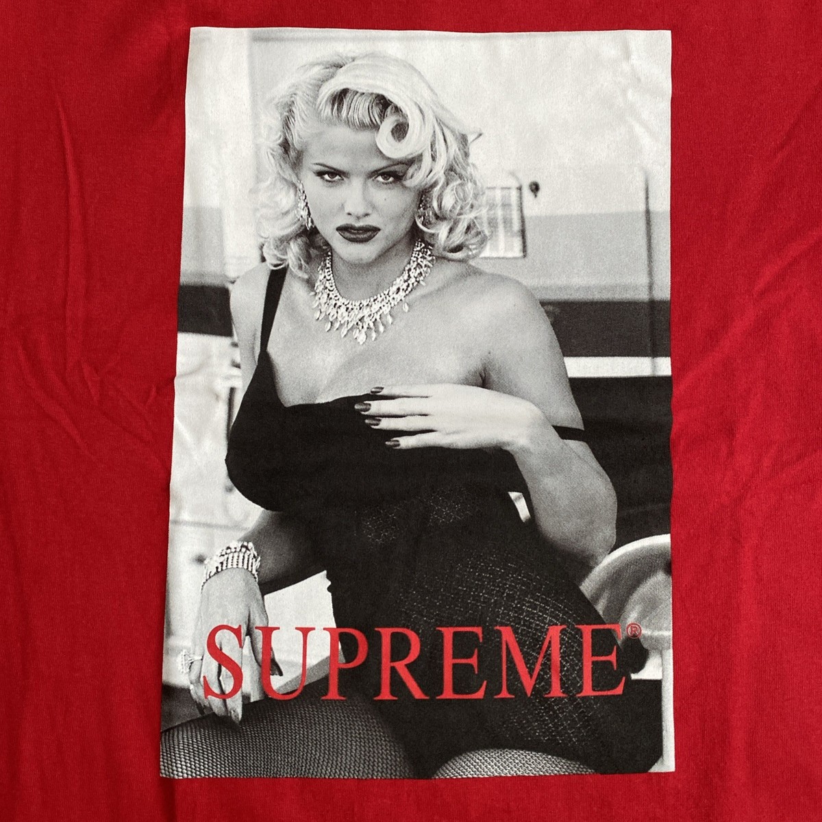 Supreme Anna Nicole Smith T-shirt SS21 Red - SIZE MEDIUM | eBay Supreme Anna Nicole Smith T-shirt SS21 Red - SIZE MEDIUM | eBay
