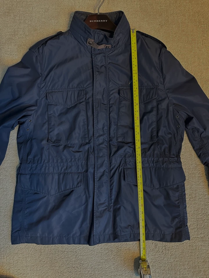 Jaqueta Burberry Brit masculina de náilon azul marinho. Tamanho XL nunca usado. - Imagem 3 de 4