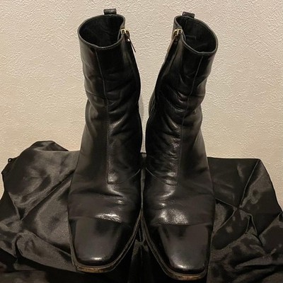 YVES SAINT LAURENT Johnny Ankle Boots Men Black Leather Side Zip
