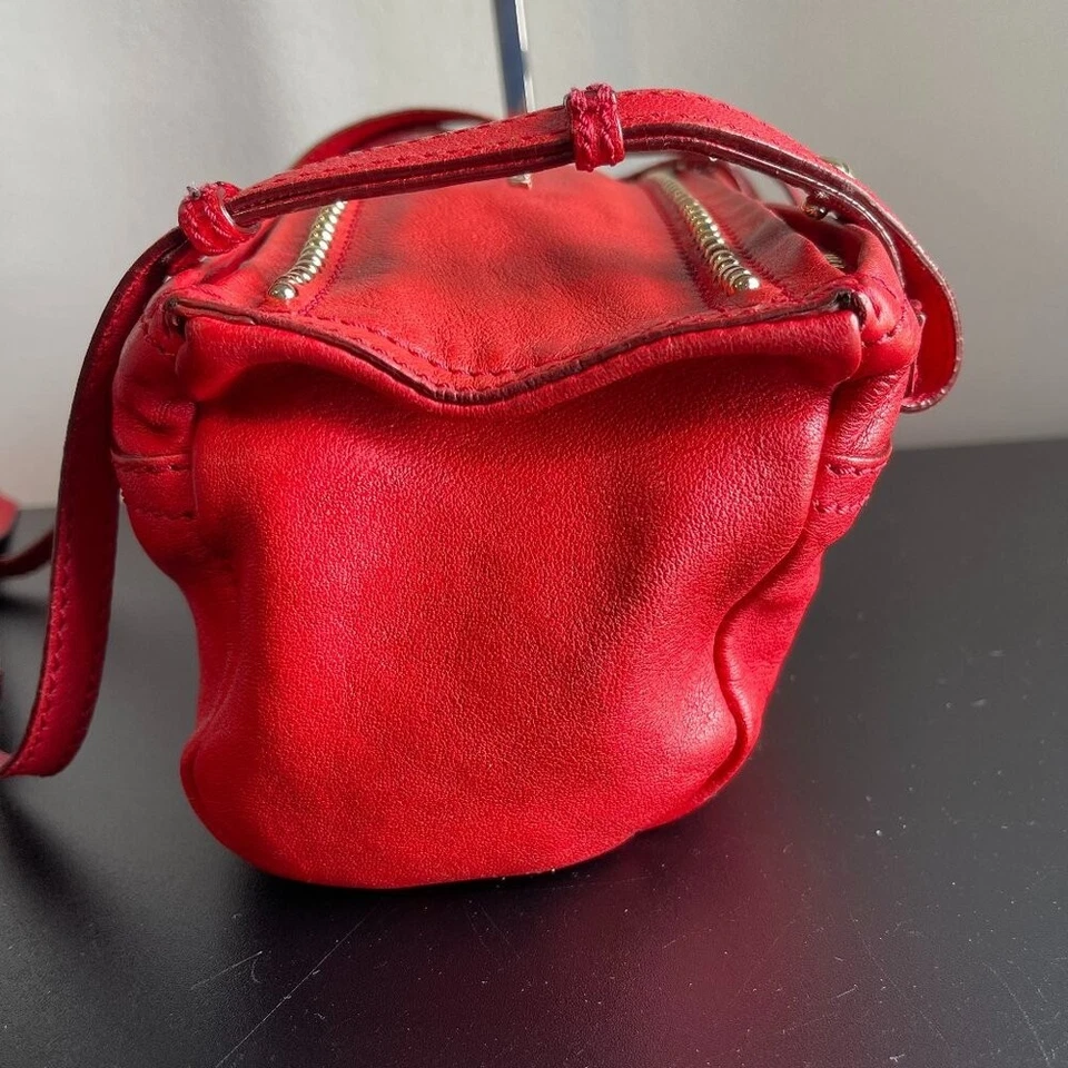 Сумка через плечо Givenchy из овечьей кожи Pandora Mini - красная - бывшая в употреблении - Изображение 3 из 4