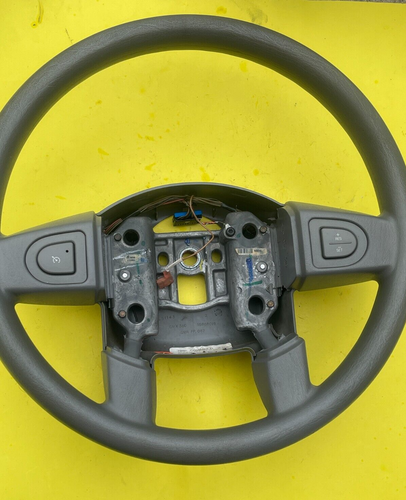 2004-2005 CHEVROLET MALIBU STEERING WHEEL W/ CRUISE CONTROL SWITCH OEM