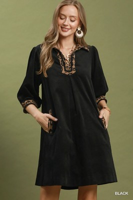 Umgee V-Neck Shift Dress with Contrast Trim - Black - Large