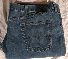 Lee Jeans Men’s Size 42 X 32 Blue Denim Relaxed Fit Wide Leg