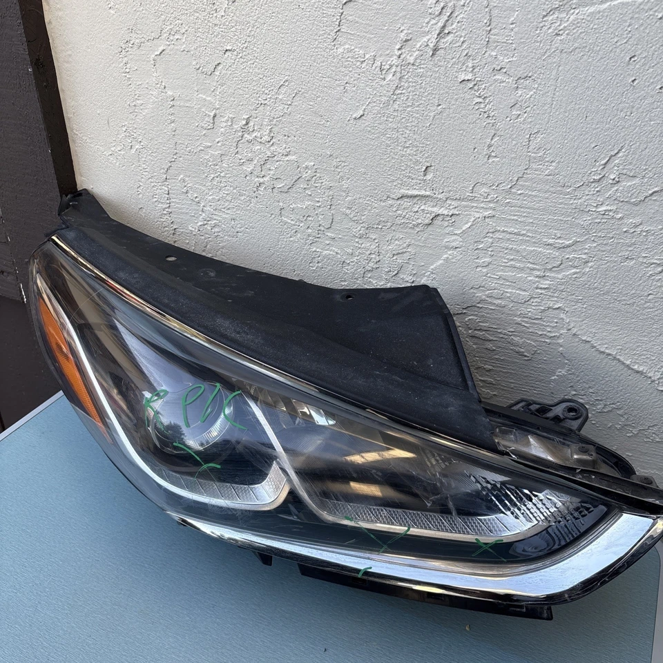 Faro halógeno derecho derecho del pasajero Hyundai Sonata 2018 2019 OEM 92102-C25 Foto 3 de 4