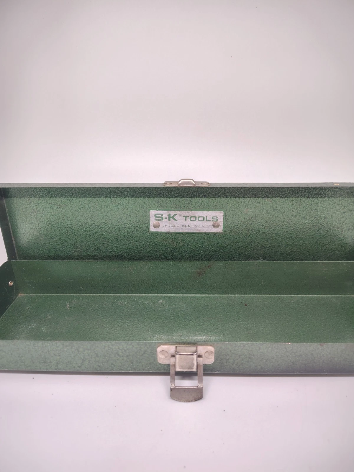 Vintage S-K Tools Chicago, Illinois 60632 11.25 X 3.5 Green Metal Container