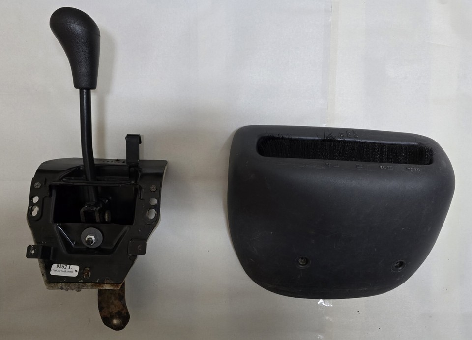 19992007 Silverado/Sierra 4x4 Manual Transfer Case Floor Shifter OEM