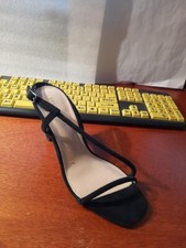 Pelle Moda Osment Sandal Black Sz 7.5 NEW With Defect Excellent Condition