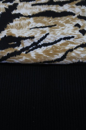 Jus D Orange Women's Animal Print Top Ribbed Sweater Beige Black Size M 4 Lot 2 - Picture 2 of 3