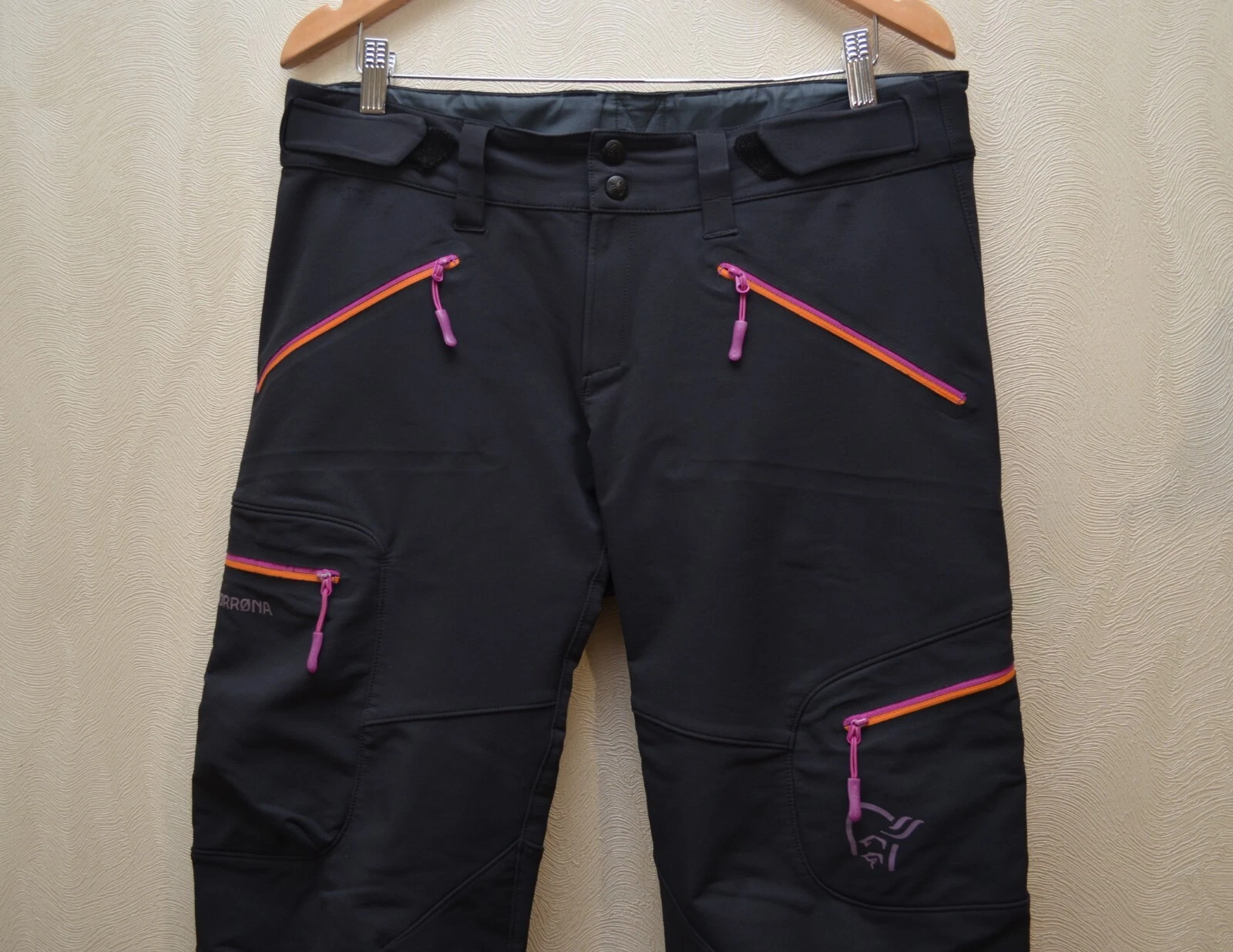 norrona svalbard flex 1 caviar hiking tracking softshell pants