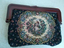 LUCITE CLASP/HANDLE Vintage TAPESTRY CLUTCH PURSE Black multi color 9"x6" BAG