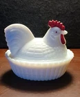 Vintage Westmoreland Milk Glass Hen On Nest AS IS
