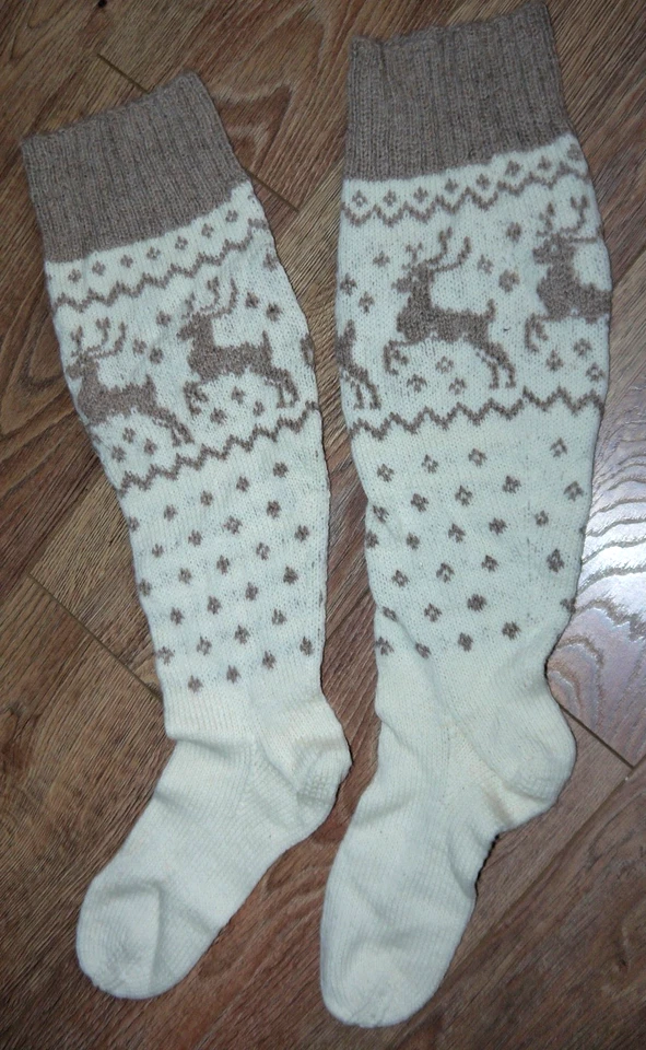 Impresionantes calcetines hasta la rodilla vintage hechos a mano de lana para hombre Foto 4 de 4