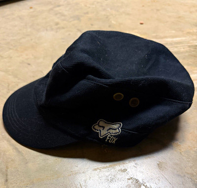 Fox women s Black Logo Baseball Cap Hat S/M Solid Pattern Lined Design