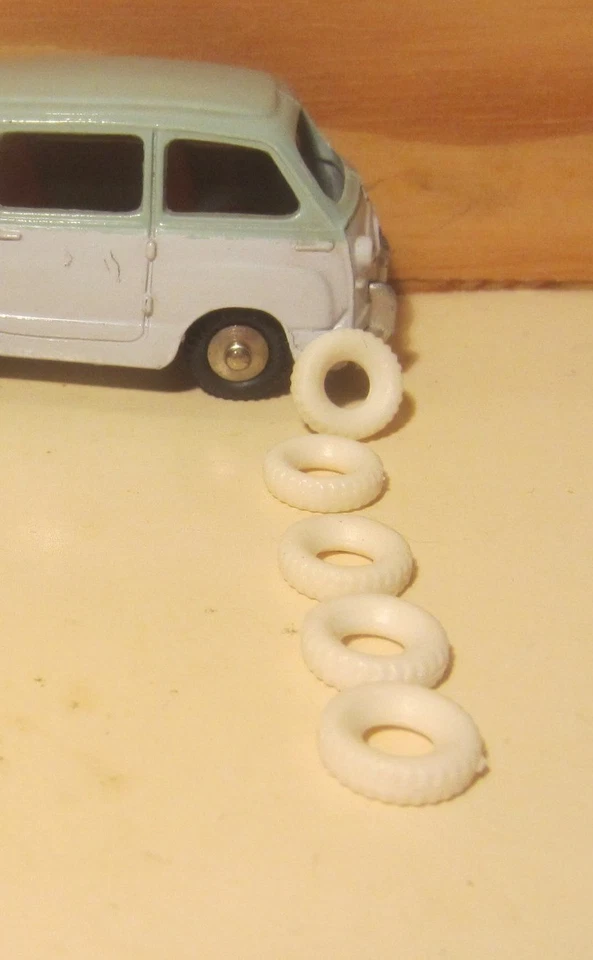 047b. MERCURY 1/48- 5 Gomme replica / Replica Tyres/Pneus replica (small models) - Immagine 3 di 4