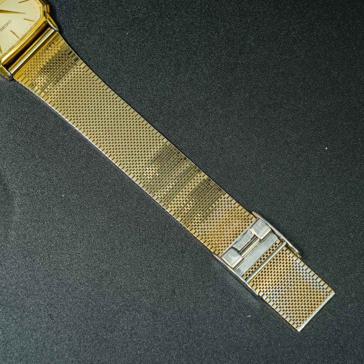 Vintage 1984 SEIKO Dolce 8N41-5160 Gold Square Tank Shape New Batt 