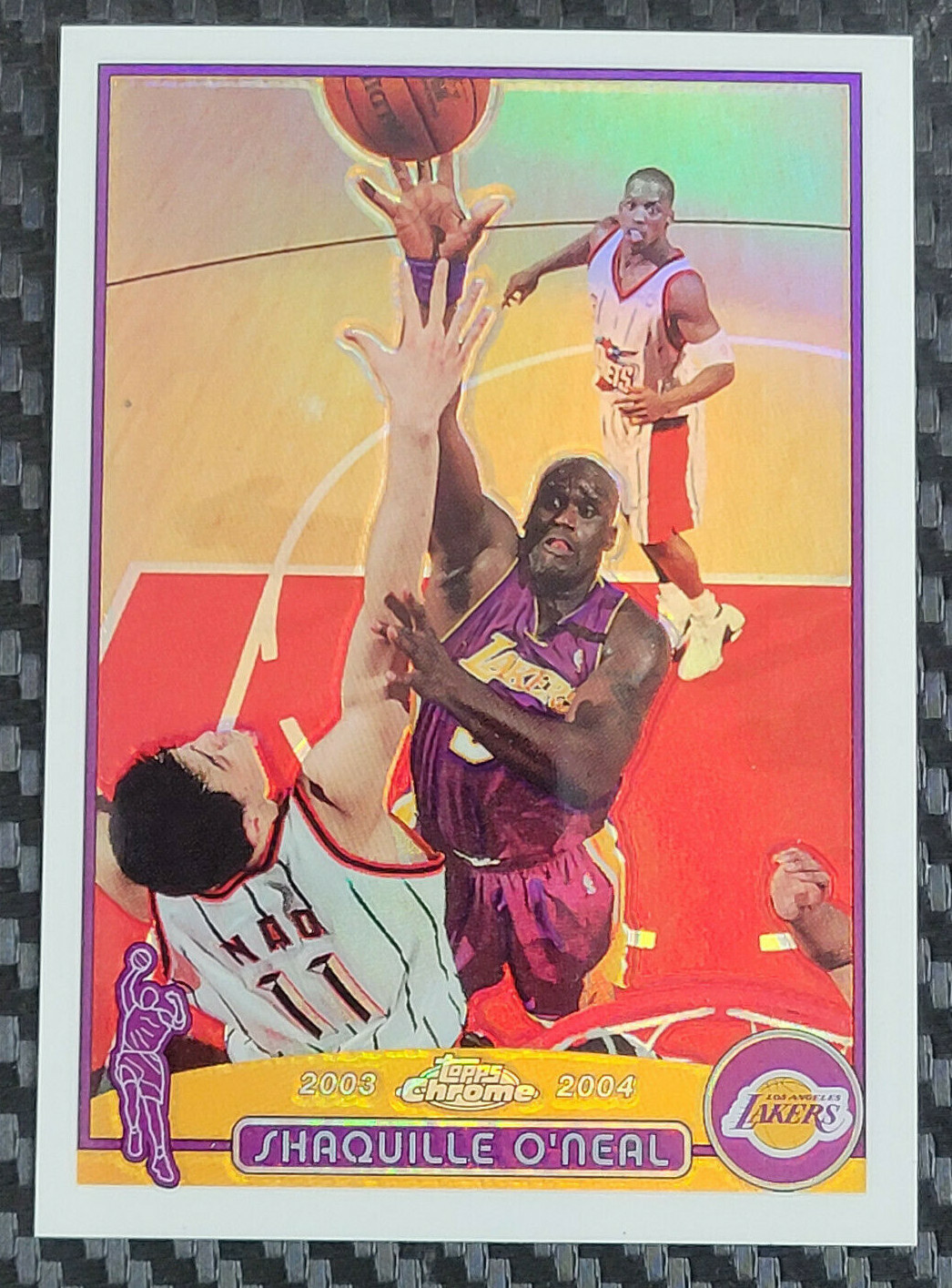 2003-04 TOPPS CHROME - SHAQUILLE O'NEAL - REFRACTOR IN LAKERS PURPLE JERSEY